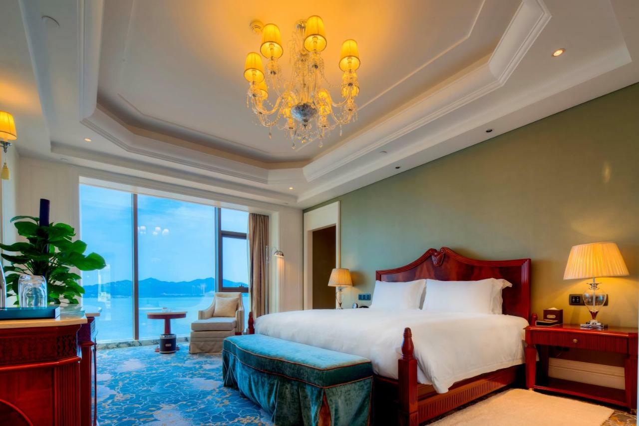 Royal Seaside Hotel And Hot Springs Сямынь Экстерьер фото